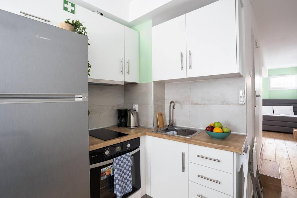 New City Studio In Thessalonique Extérieur photo